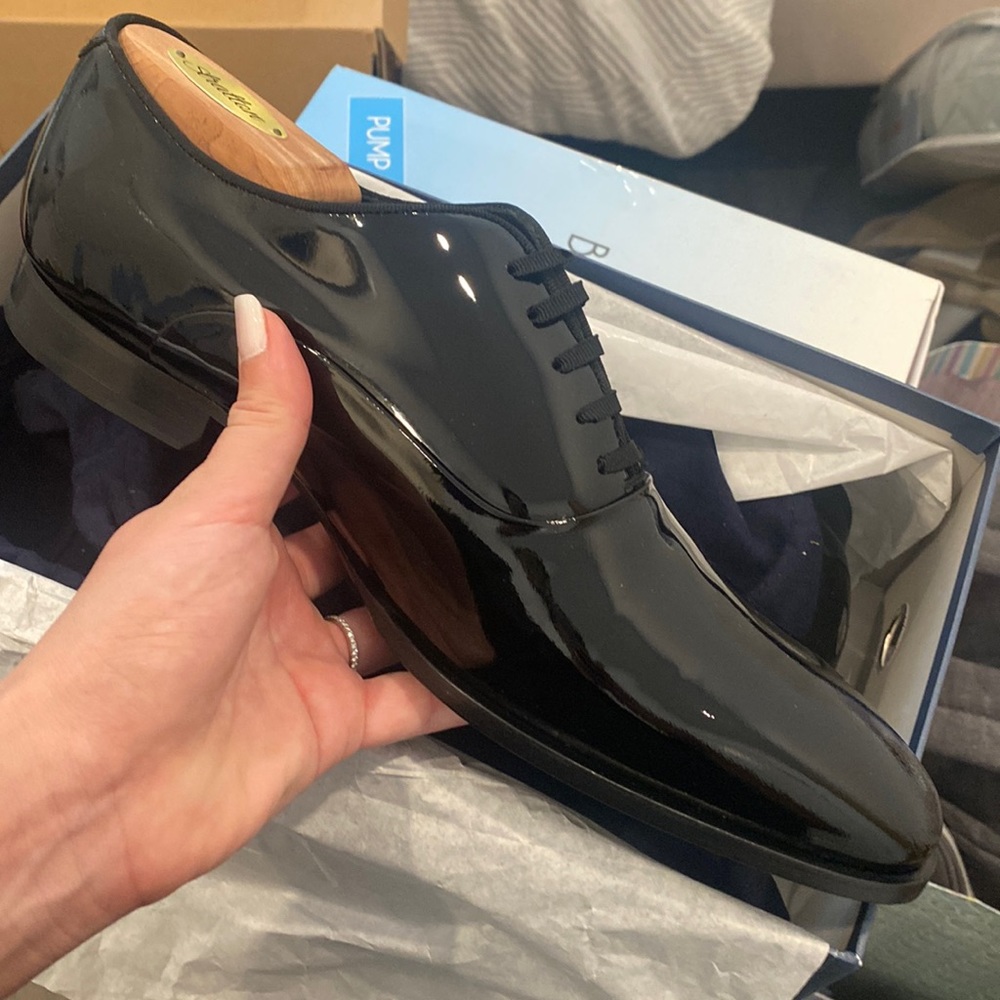 Brand new never worn tuxedo shoes